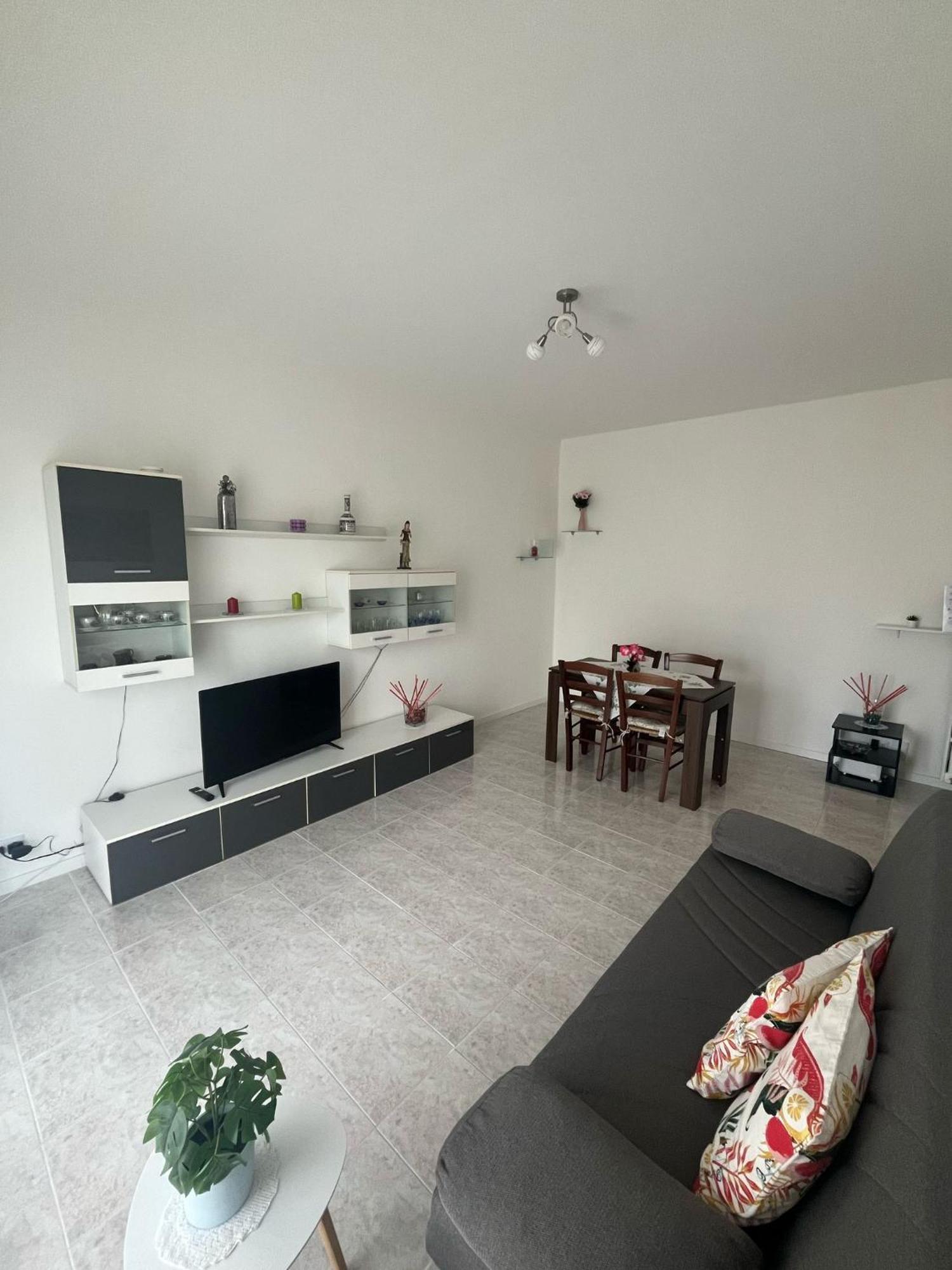 Apartament Flori's *